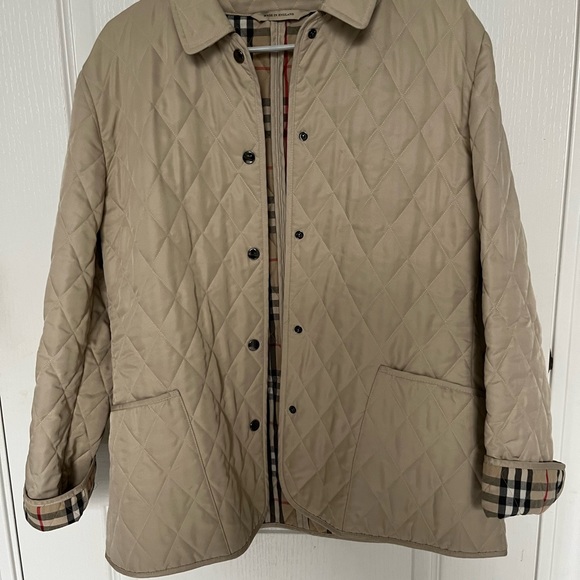 Tan Burberry Quilted Jacket Size M - Picture 2 of 13